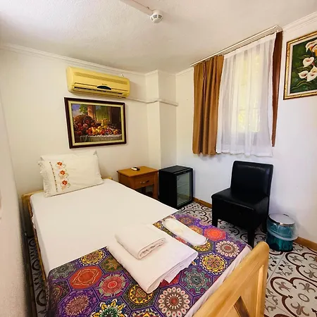 Hotel Antik House 1880 Cesme